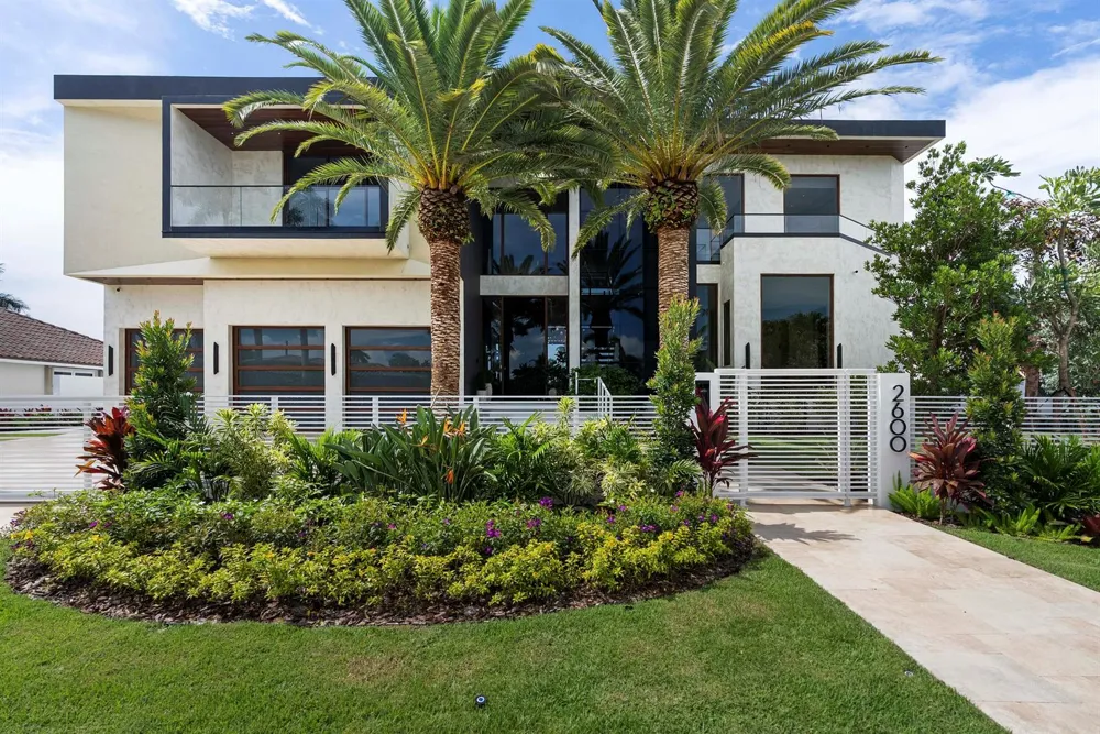 2600 NE 24TH STREET Lighthouse Point, FL 33064