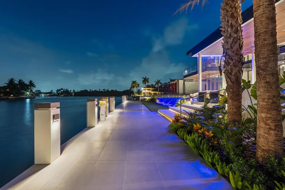 2600 NE 24TH STREET Lighthouse Point, FL 33064