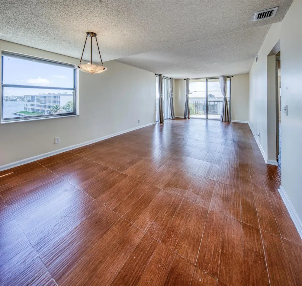 890 FEDERAL Highway #412 Lantana, FL 33462