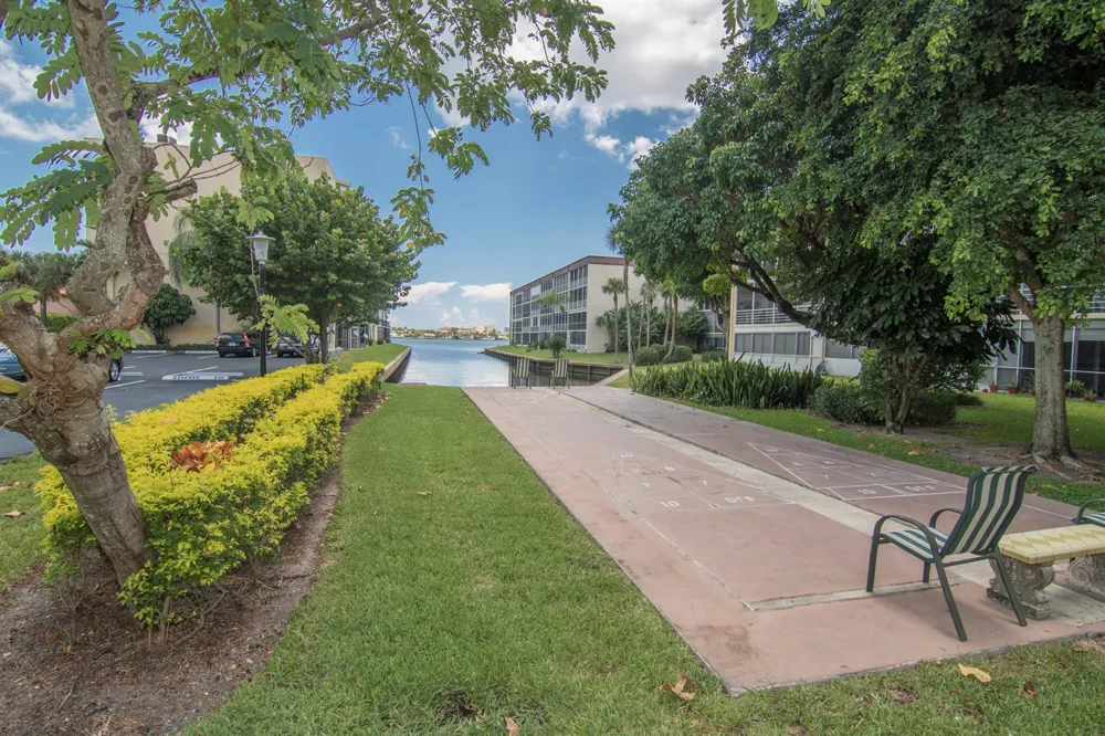 890 FEDERAL Highway #412 Lantana, FL 33462