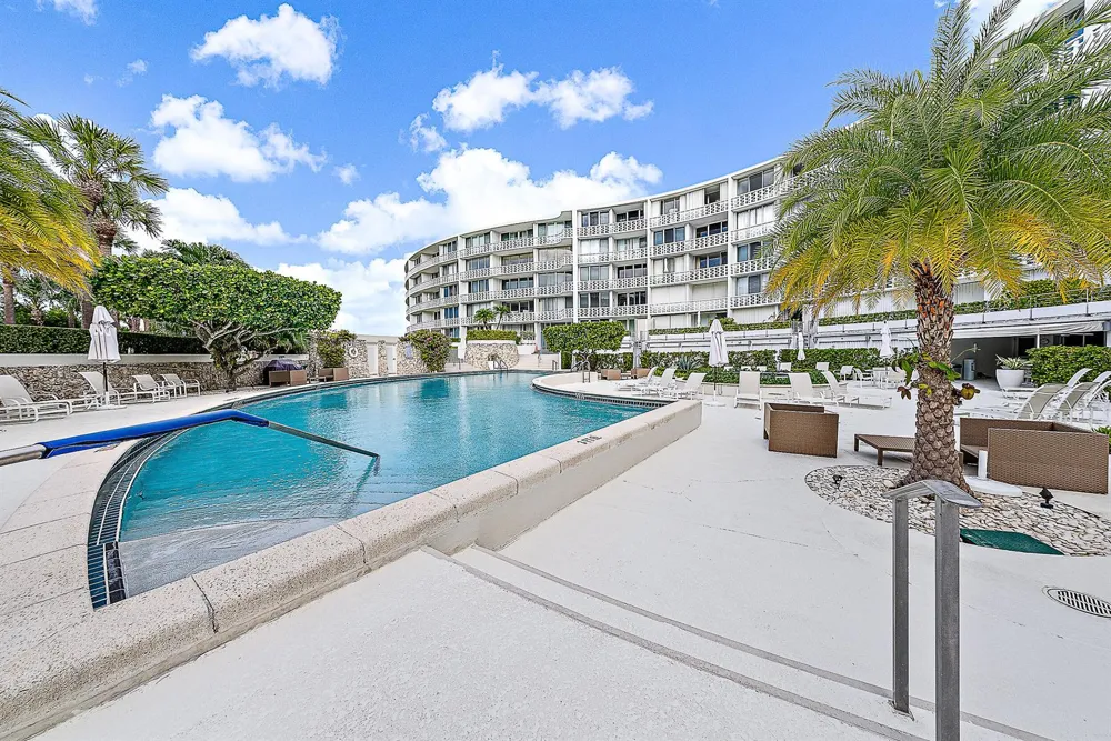 2760 S Ocean Boulevard #310 Palm Beach, FL 33480