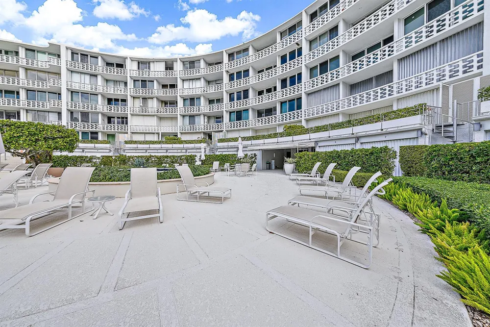 2760 S Ocean Boulevard #310 Palm Beach, FL 33480