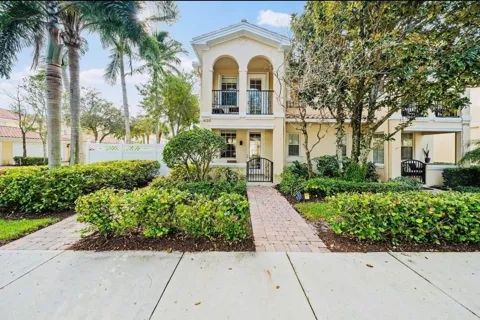 4122 Parkside Drive