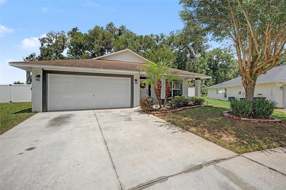 15373 CALLISTA LANE Dade City, FL 33523