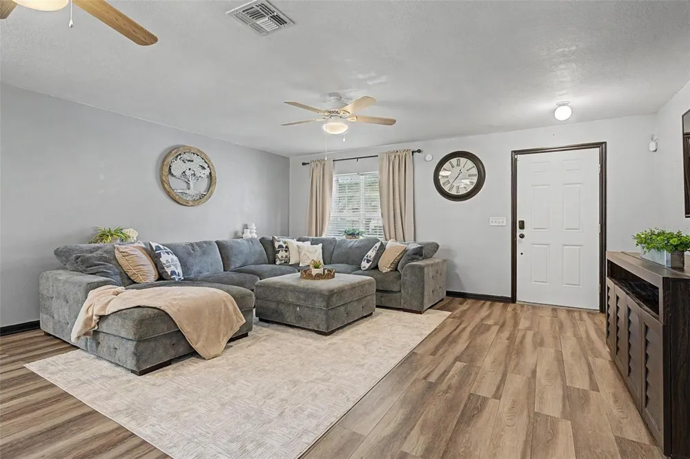 15373 CALLISTA LANE Dade City, FL 33523