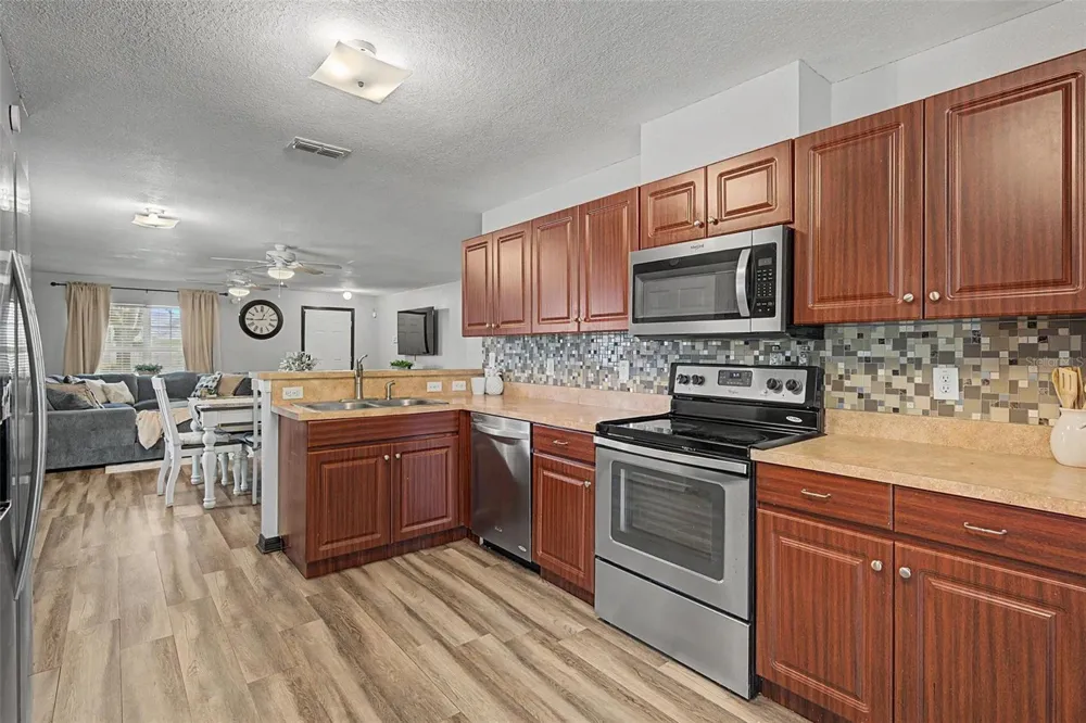 15373 CALLISTA LANE Dade City, FL 33523