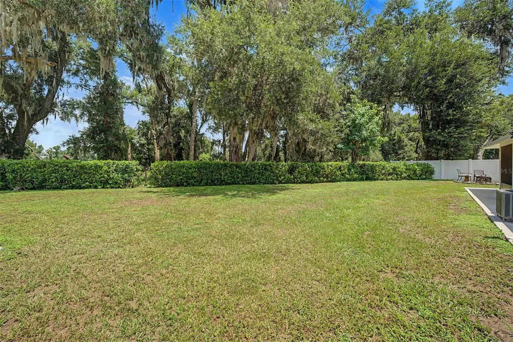 15373 CALLISTA LANE Dade City, FL 33523