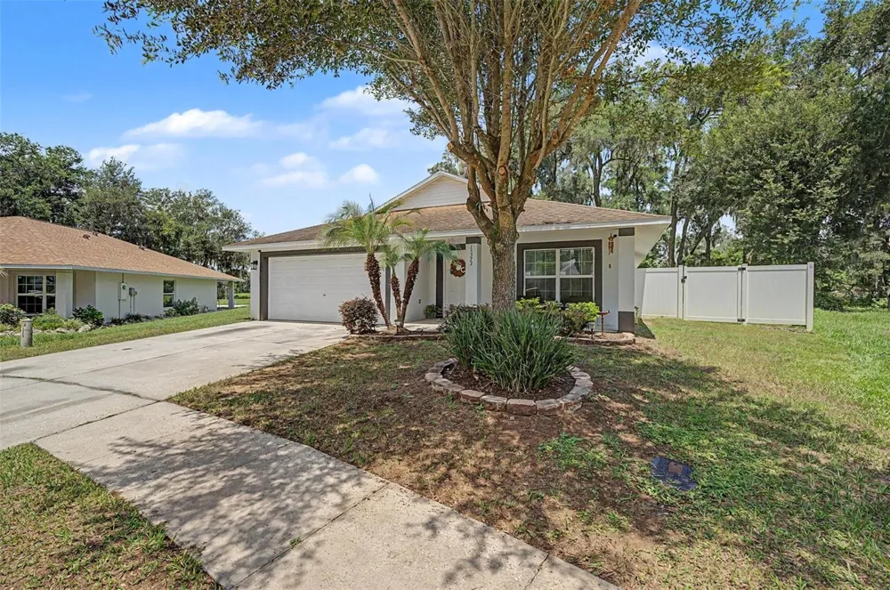 15373 CALLISTA LANE Dade City, FL 33523