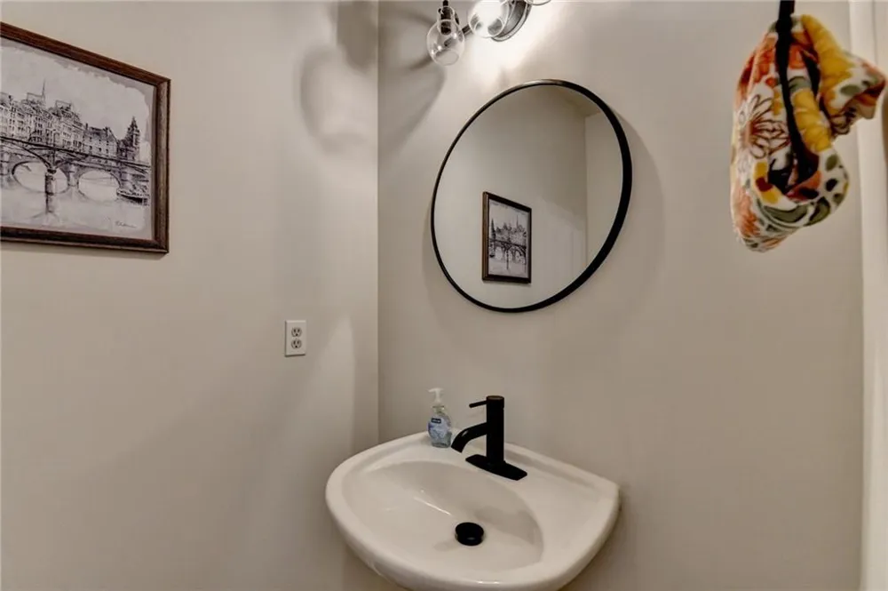 256 Paden Cove Trail Lawrenceville, GA 30044