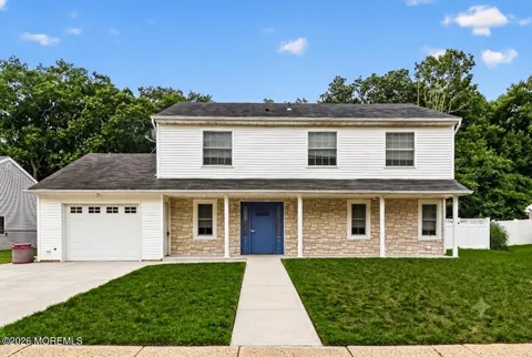 29 Ravenwood Boulevard