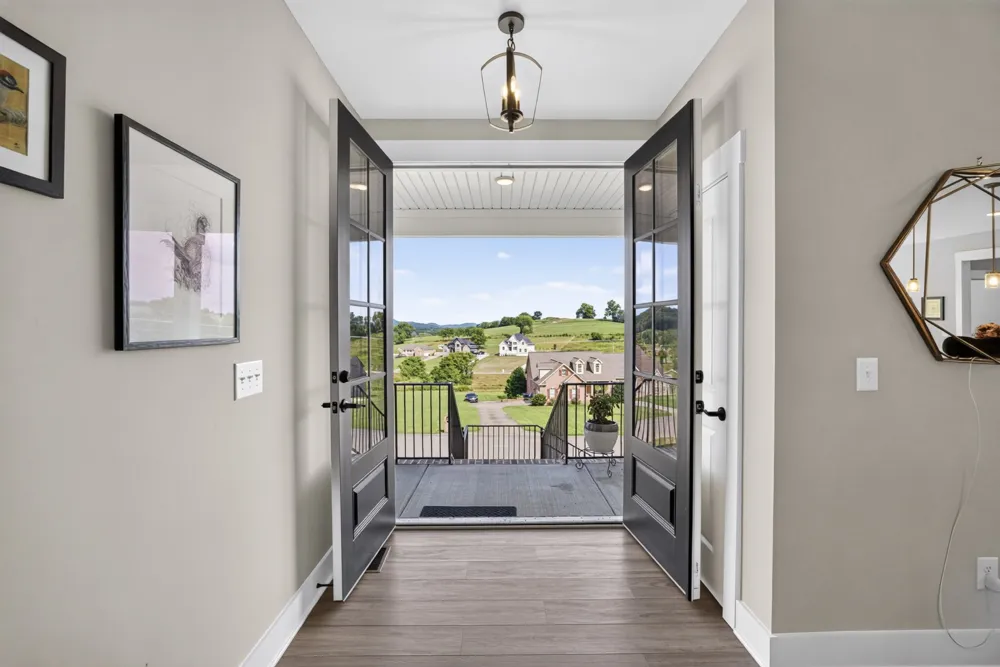 545 Bridle Path Ln Hartsville, TN 37074