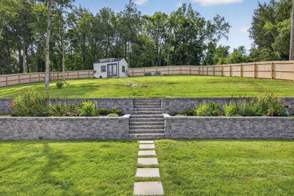 545 Bridle Path Ln Hartsville, TN 37074