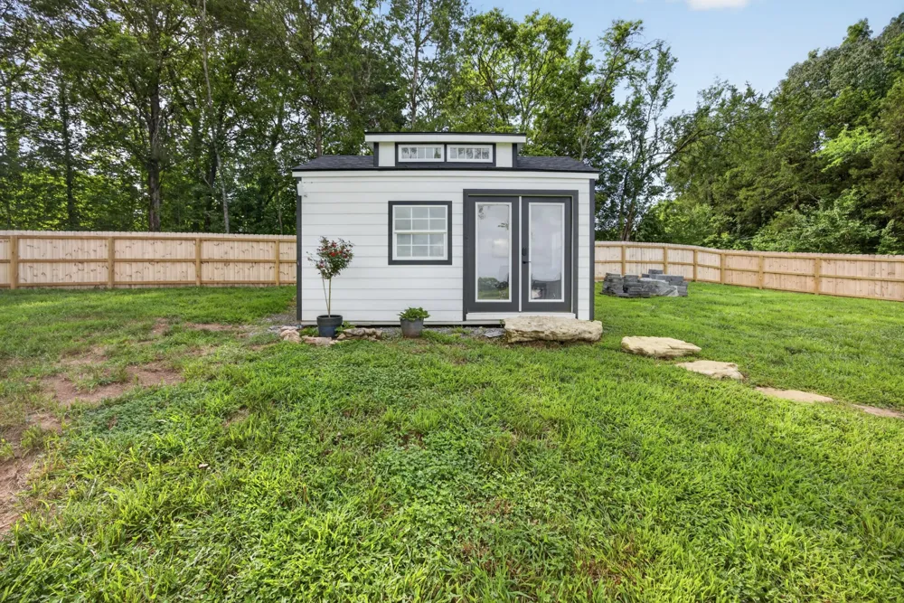 545 Bridle Path Ln Hartsville, TN 37074