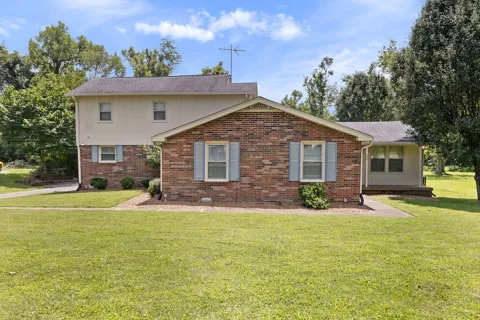 207 Brookside Dr