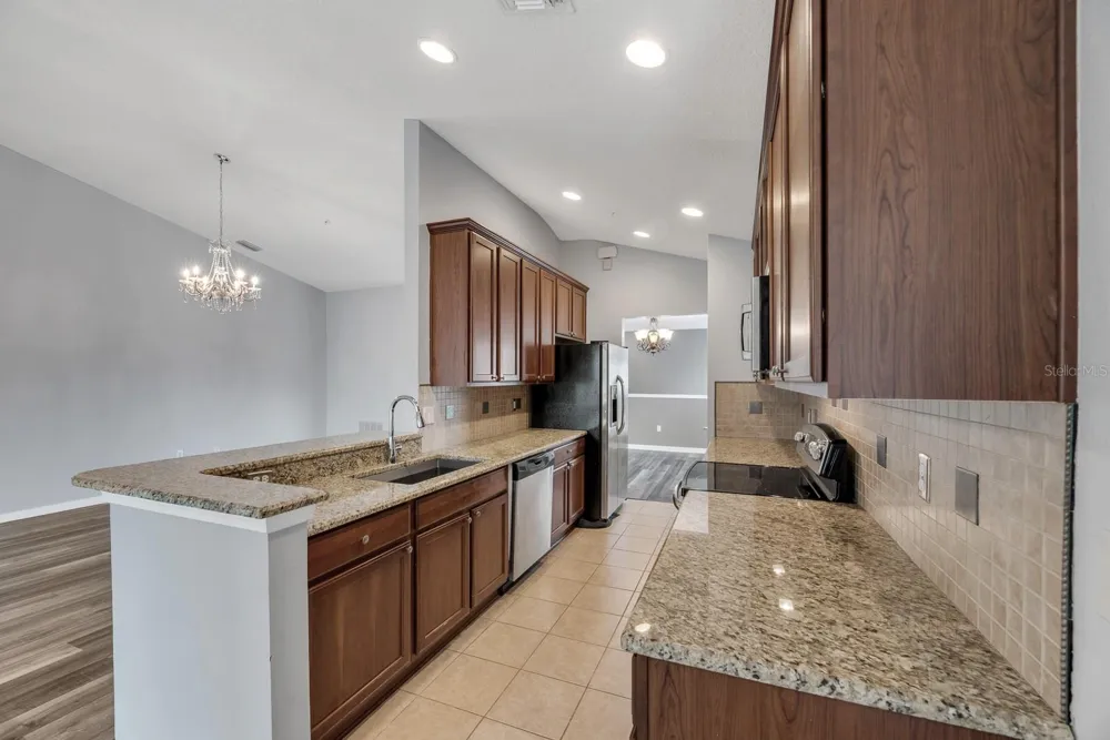 2223 KINGS PALACE DRIVE #00 Riverview, FL 33578