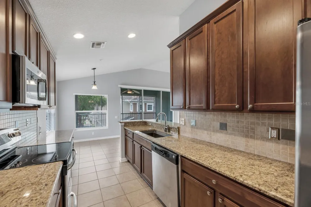 2223 KINGS PALACE DRIVE #00 Riverview, FL 33578