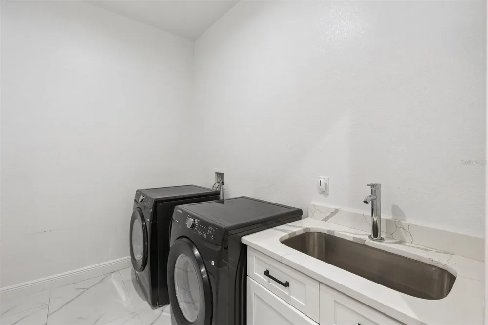 7739 CHERRY LAKE GROVES ROAD Groveland, FL 34736