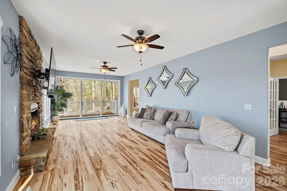 36 Ivy Cove Road Fairview, NC 28730