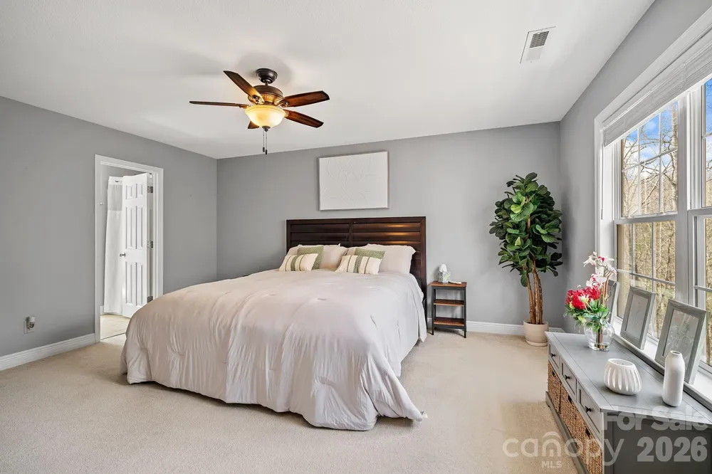36 Ivy Cove Road Fairview, NC 28730