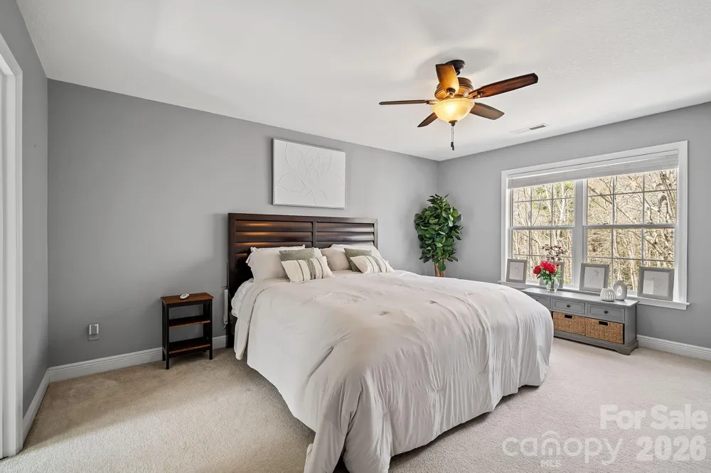36 Ivy Cove Road Fairview, NC 28730