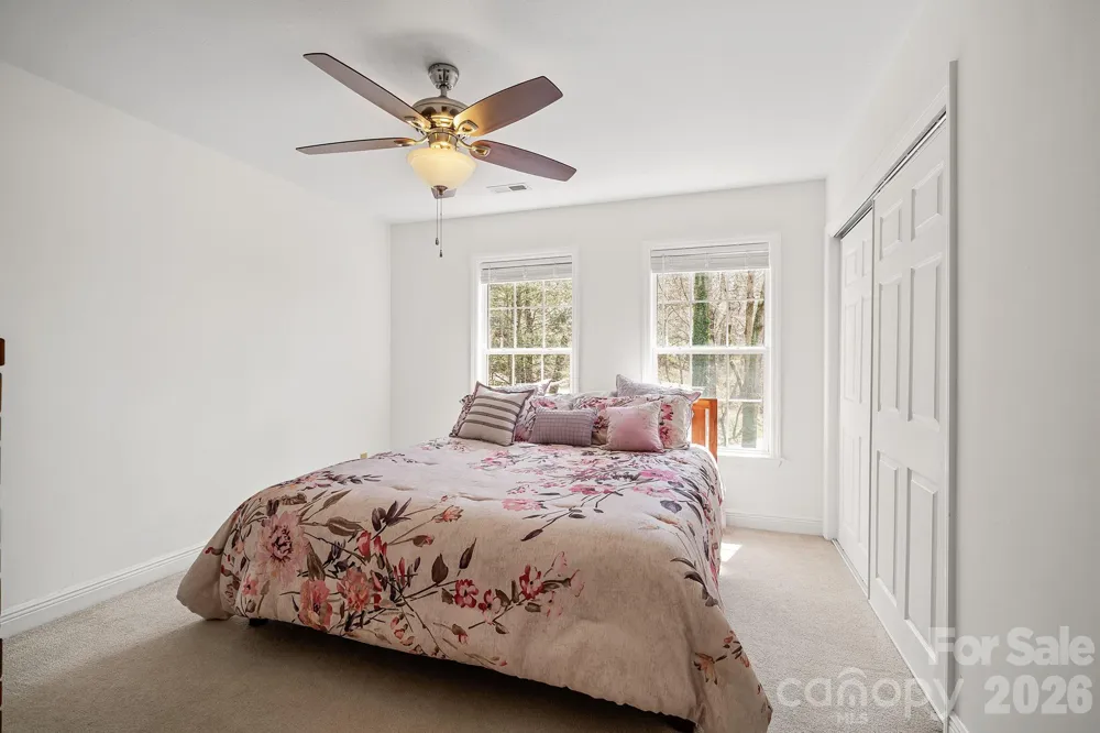 36 Ivy Cove Road Fairview, NC 28730