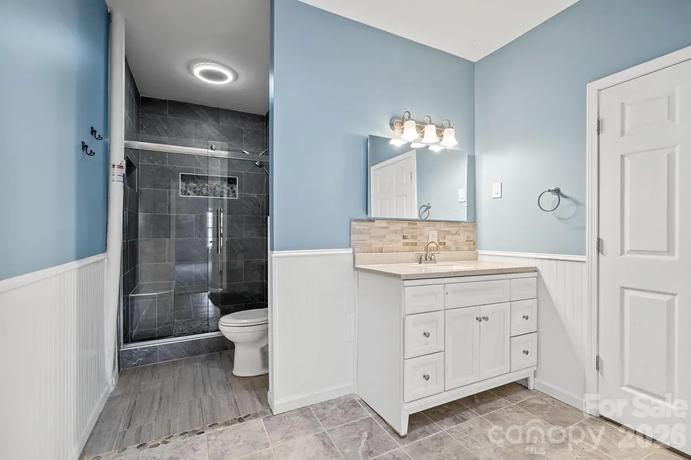36 Ivy Cove Road Fairview, NC 28730
