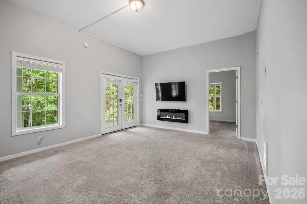 36 Ivy Cove Road Fairview, NC 28730