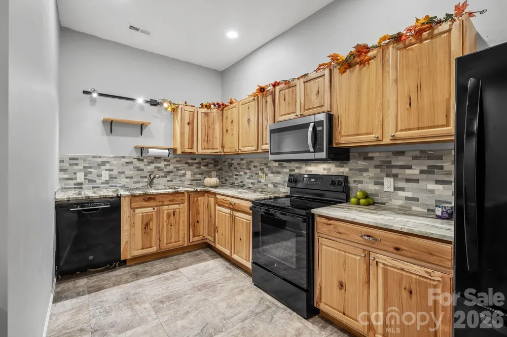 36 Ivy Cove Road Fairview, NC 28730