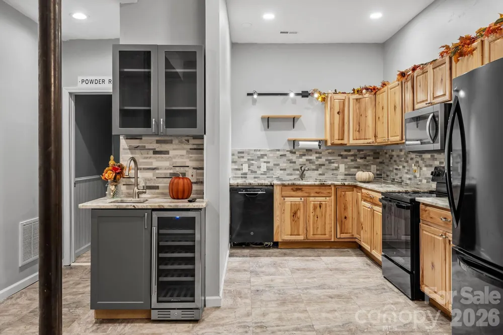 36 Ivy Cove Road Fairview, NC 28730