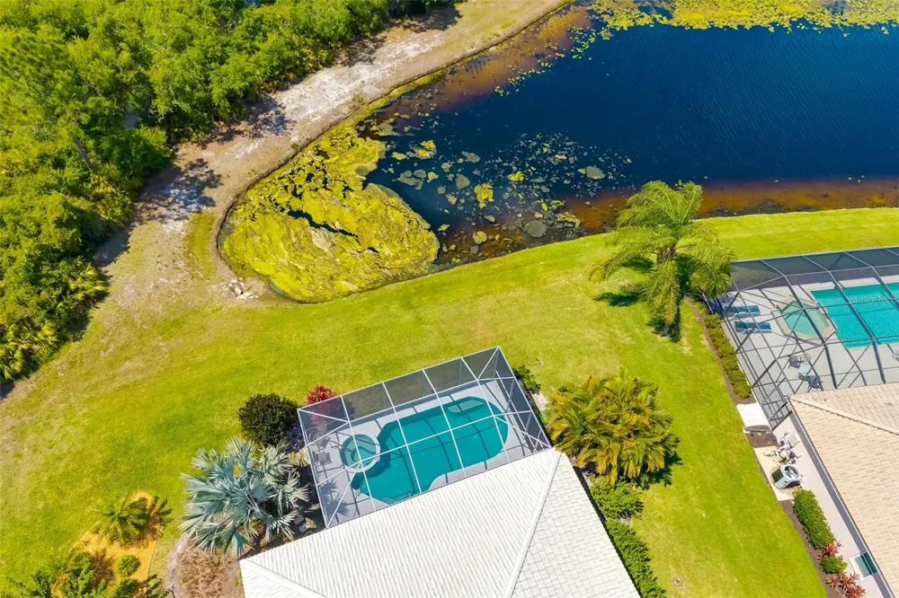 6413 GRAND POINT AVENUE Bradenton, FL 34201