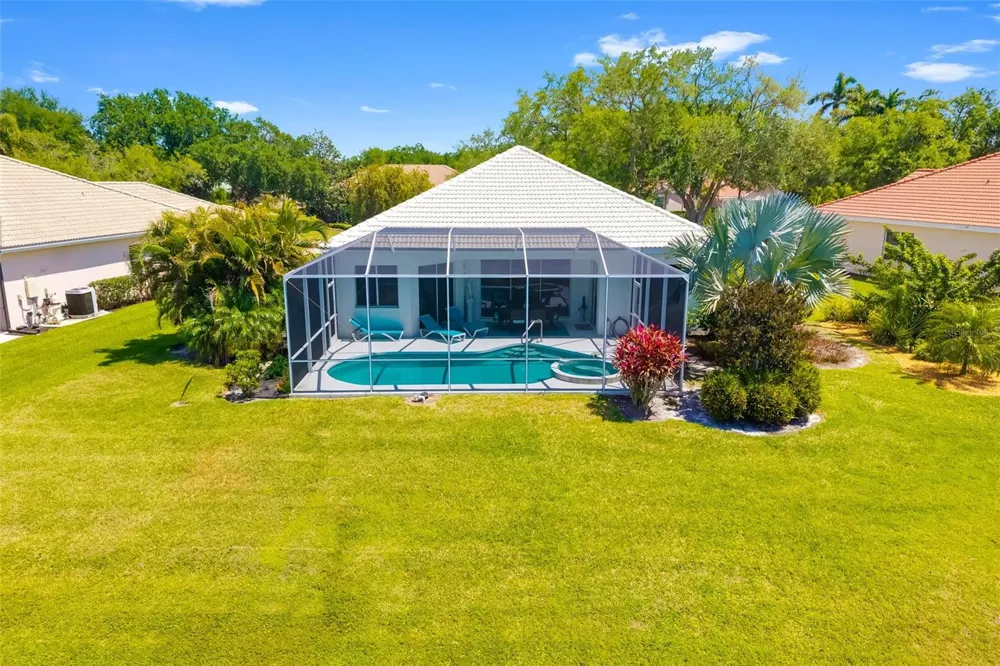 6413 GRAND POINT AVENUE Bradenton, FL 34201