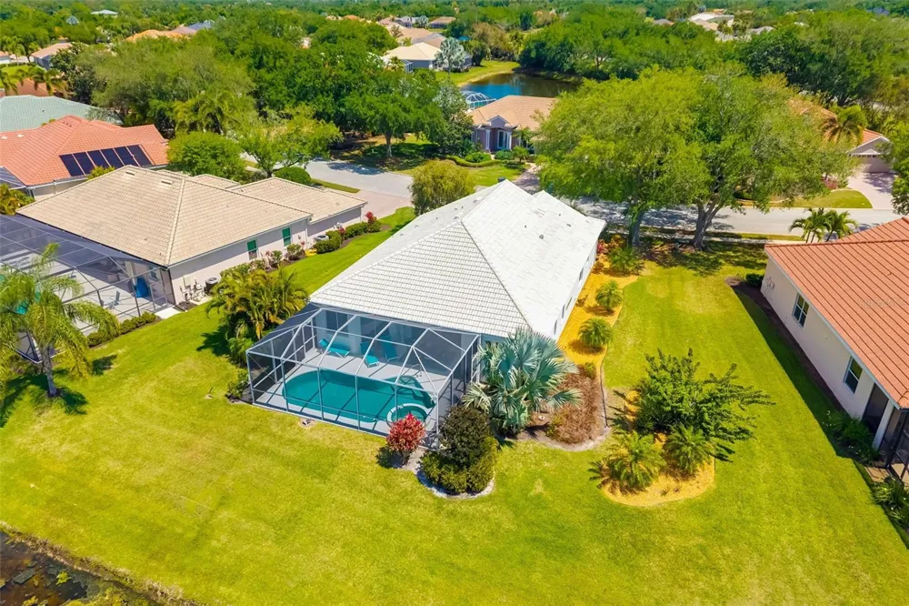 6413 GRAND POINT AVENUE Bradenton, FL 34201