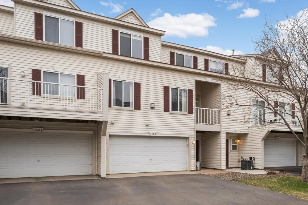 3586 Abercrombie Lane Stillwater, MN 55082