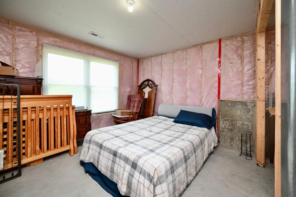 166 Rimrock Road Rollingstone, MN 55969