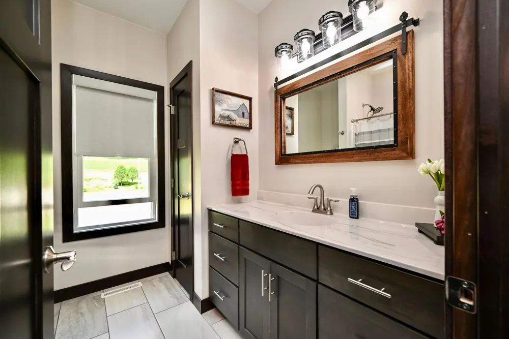 166 Rimrock Road Rollingstone, MN 55969