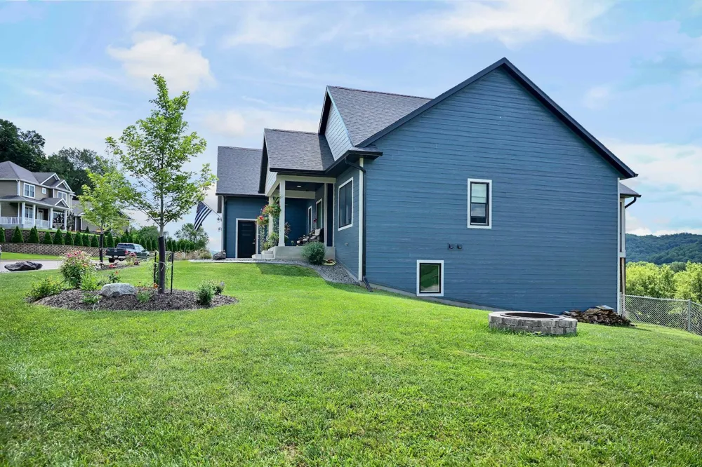 166 Rimrock Road Rollingstone, MN 55969