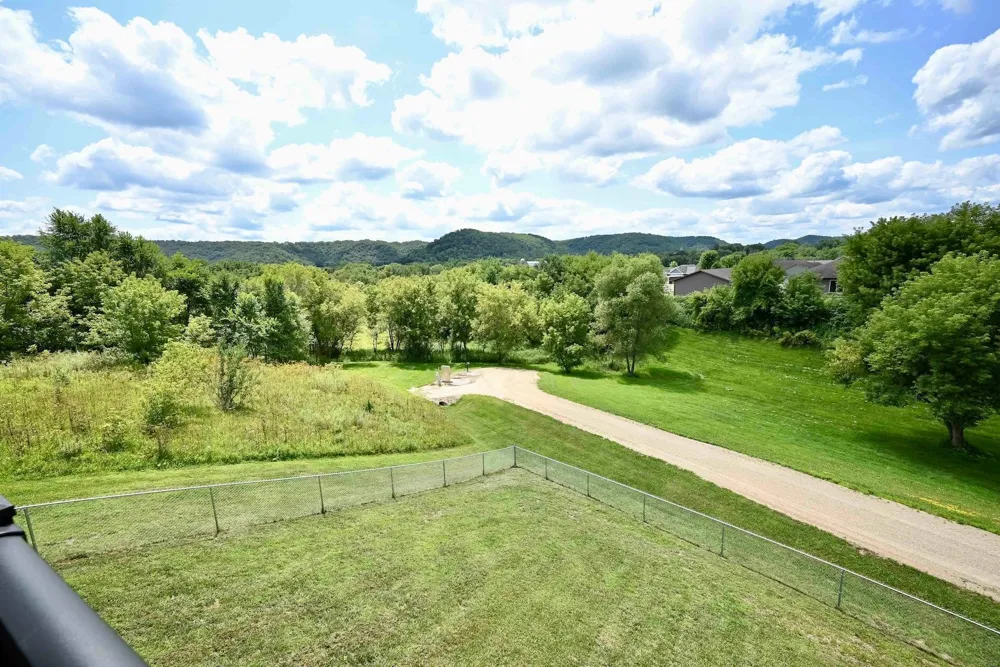 166 Rimrock Road Rollingstone, MN 55969