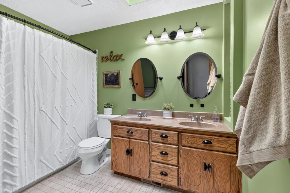 13315 Morgan Avenue S Burnsville, MN 55337