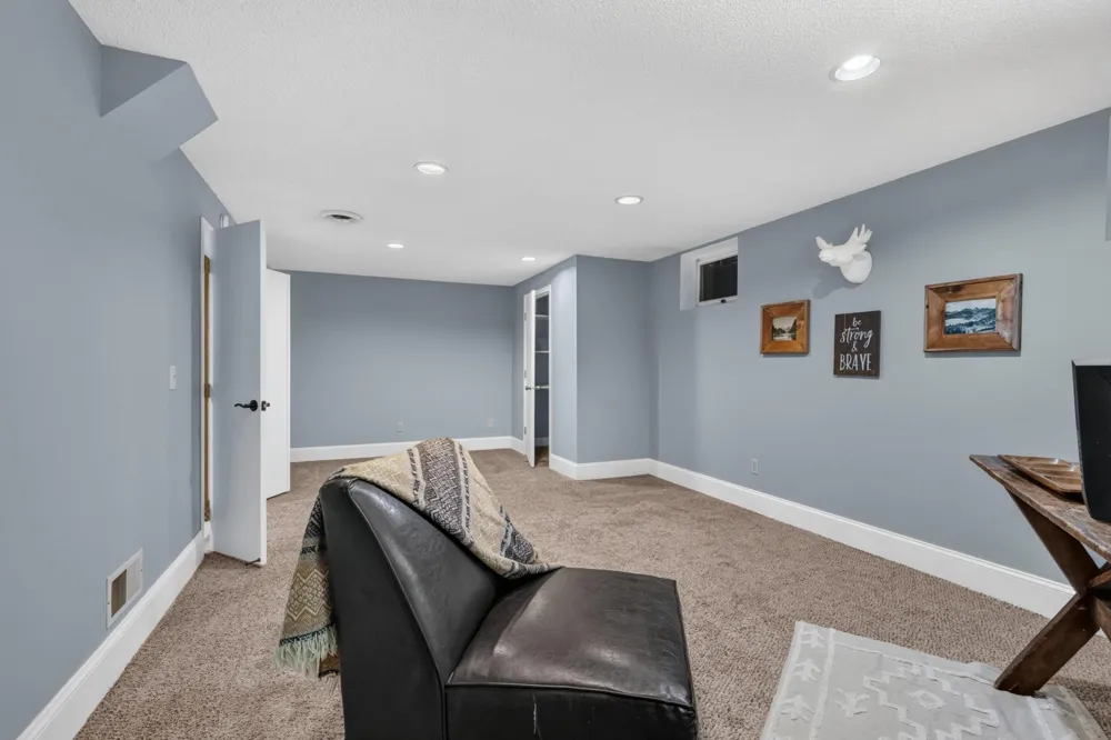 13315 Morgan Avenue S Burnsville, MN 55337