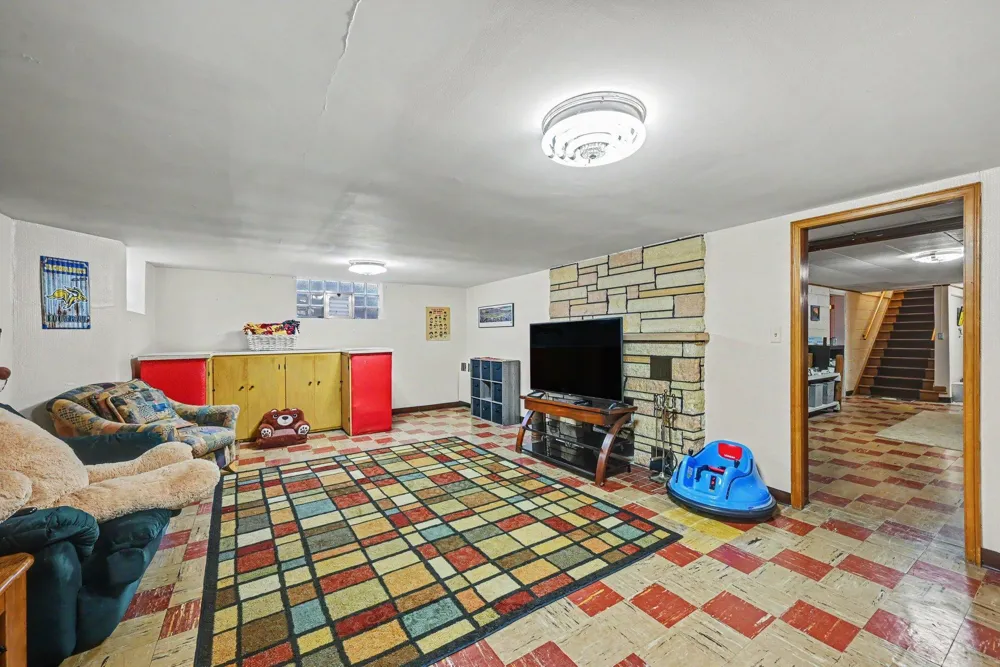 300 5th Street NE Montgomery, MN 56069