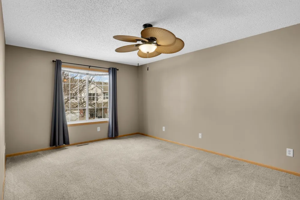 4843 Bisset Lane Inver Grove Heights, MN 55076
