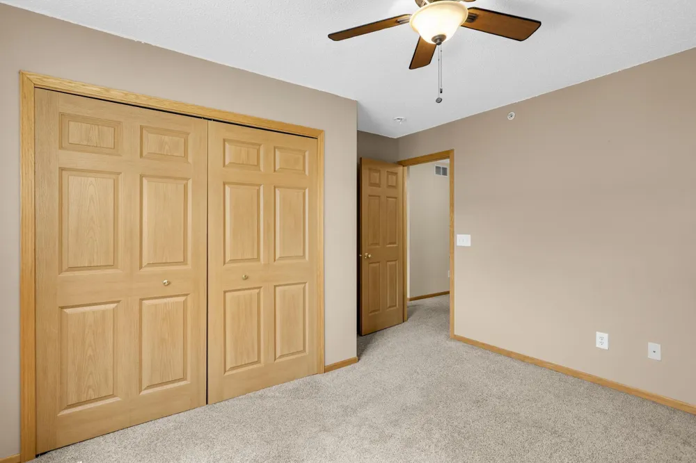 4843 Bisset Lane Inver Grove Heights, MN 55076
