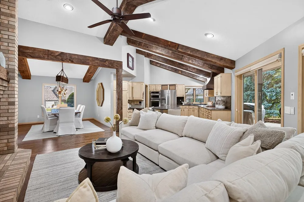 6518 Gleason Court Edina, MN 55436