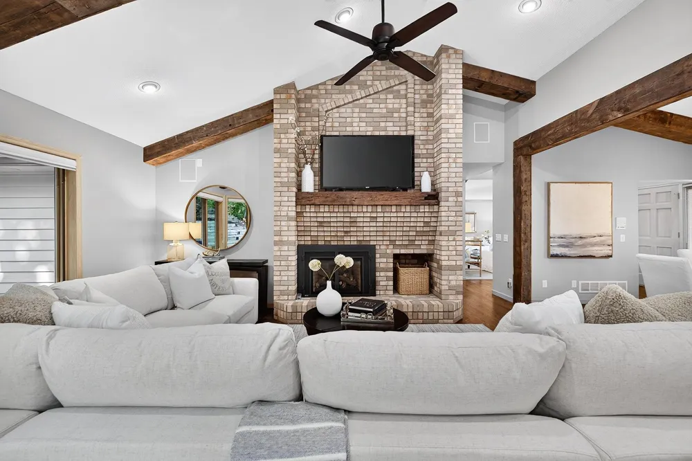 6518 Gleason Court Edina, MN 55436
