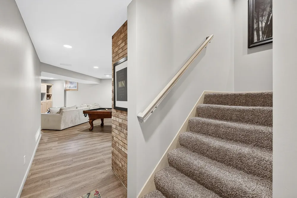6518 Gleason Court Edina, MN 55436