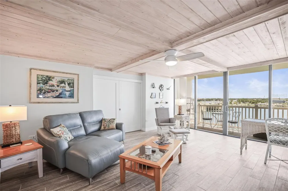500 TREASURE ISLAND CAUSEWAY #610 Treasure Island, FL 33706