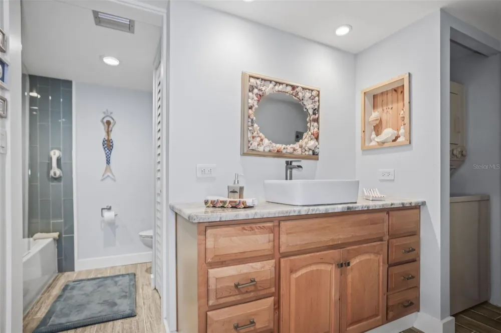 500 TREASURE ISLAND CAUSEWAY #610 Treasure Island, FL 33706