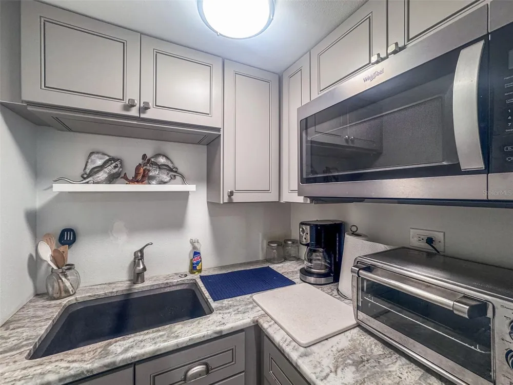 500 TREASURE ISLAND CAUSEWAY #610 Treasure Island, FL 33706