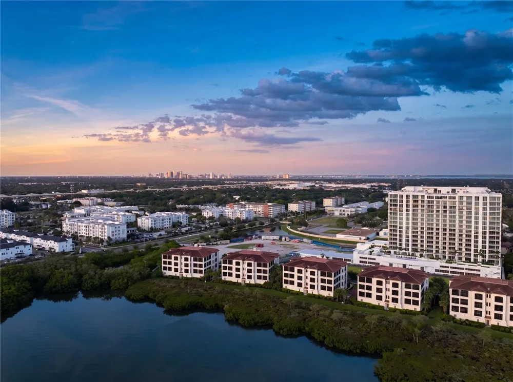 5713 BOWEN DANIEL DRIVE #402 Tampa, FL 33616