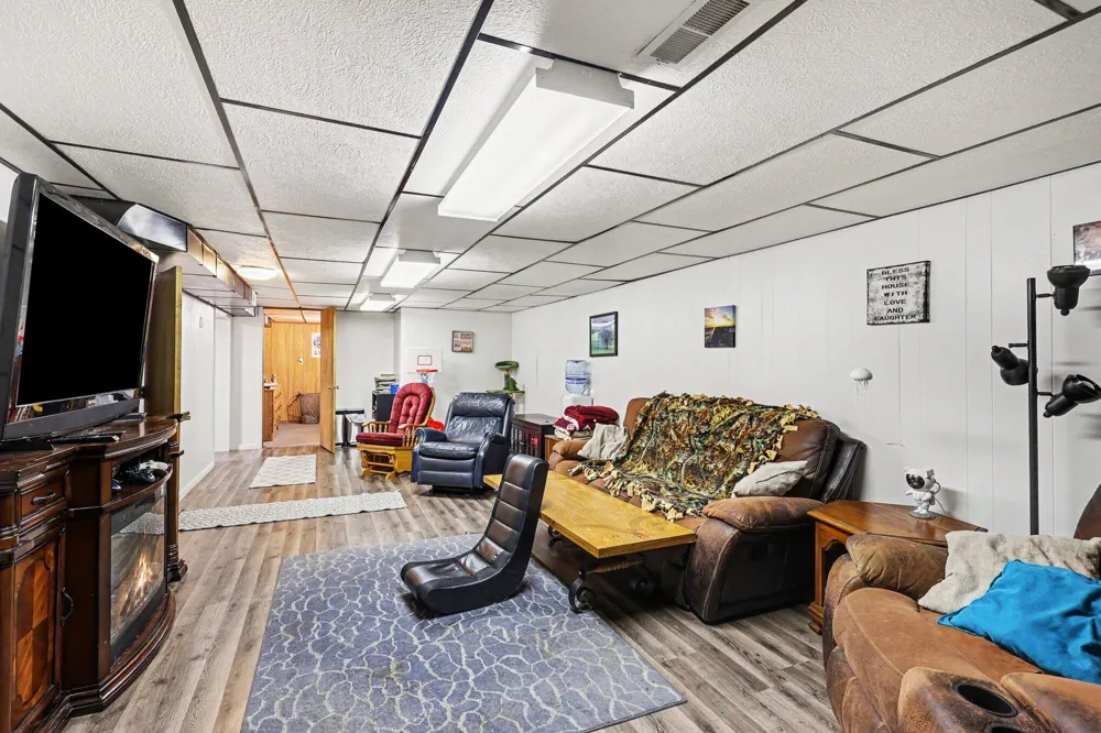 290 Eric Avenue Norton Shores, MI 49444